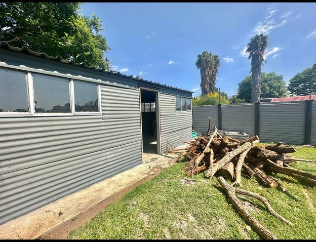 14 BEDROOM HOUSE FOR SALE IN IVY PARK
